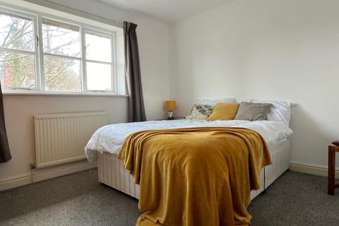 undefined, House ShareTurnpike Close, Worcester WR2 6AB
