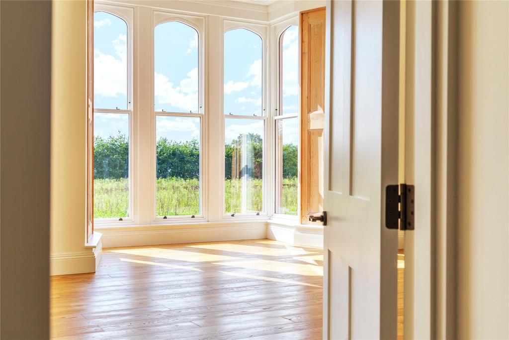 Ottery St Mary, Devon 2 bed apartment for sale £375,000