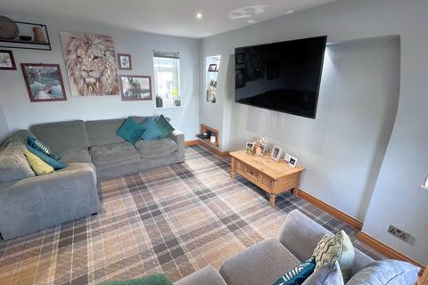 43 Douglas Terrace, Castle Douglas, DG7 1AZ