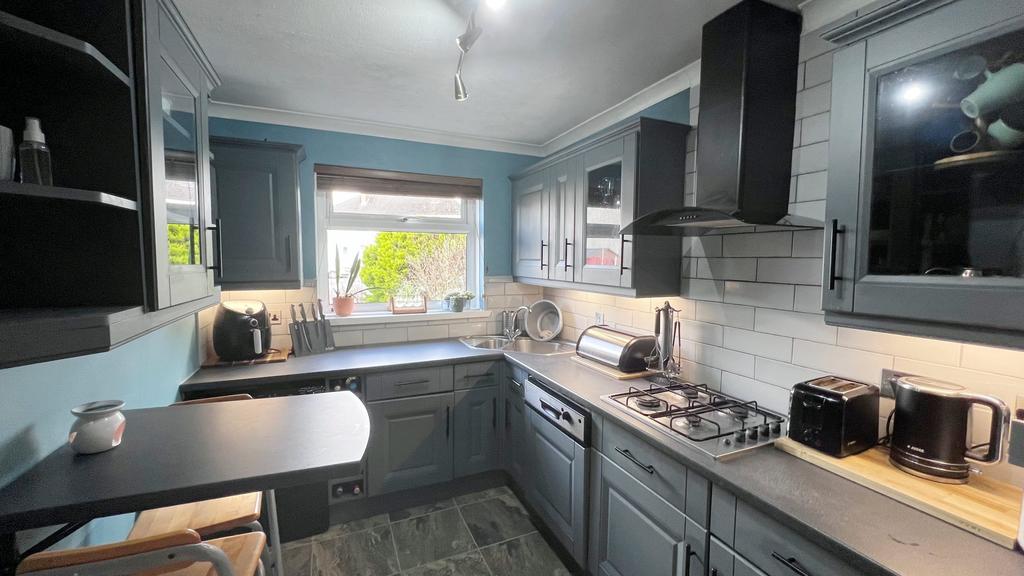 43 Douglas Terrace, Castle Douglas - Williamson an