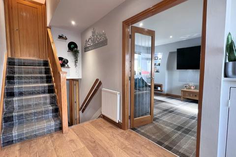 43 Douglas Terrace, Castle Douglas, DG7 1AZ
