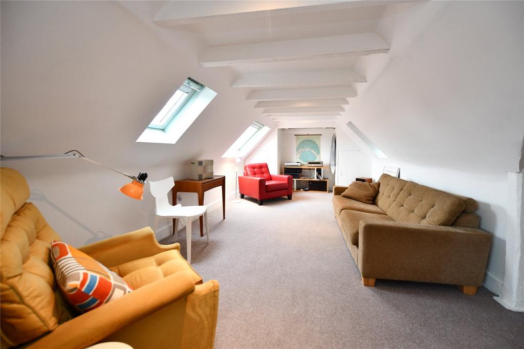 Attic/Bedroom