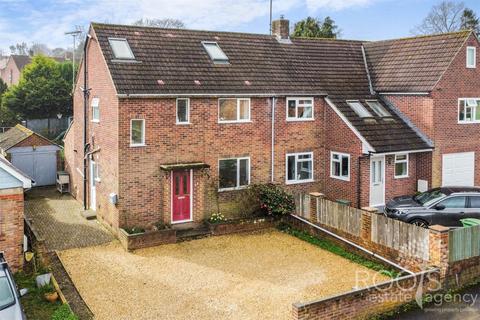 4 bedroom semi-detached house for sale, Meadow Road, Berkshire RG14