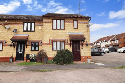 3 bedroom end of terrace house for sale - Dovedale, Bushmead, Luton, Bedfordshire, LU2 7FQ