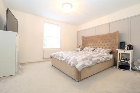 4 bedroom detached house for sale, Clinton Avenue, Round Green, Luton, Bedfordshire, LU2 7LT