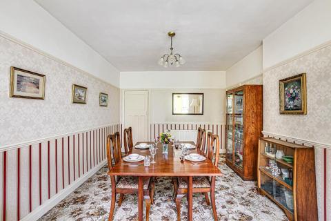 62 Farley Road, South Croydon, CR2 7ND