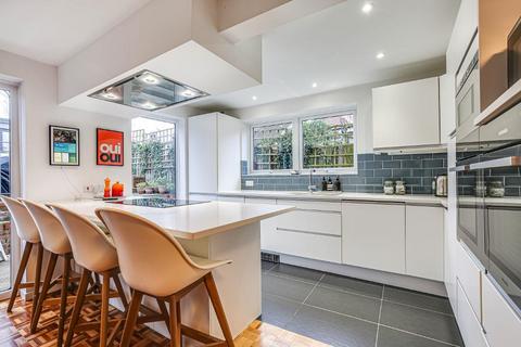 2 Bench Field, South Croydon, CR2 7HX