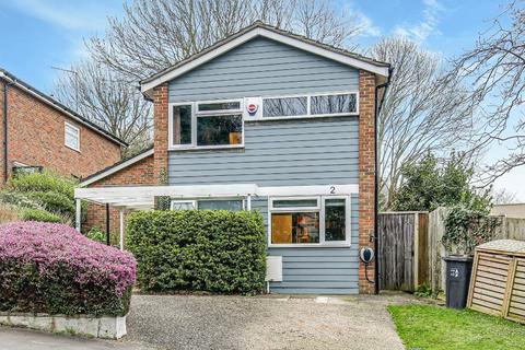 2 Bench Field, South Croydon, CR2 7HX