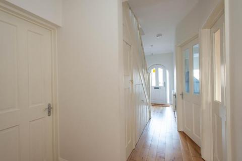 19 Mountview Road, Orpington, BR6 0HN
