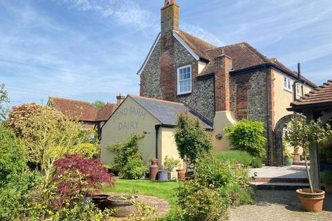 4 bedroom detached house for sale, High Street, Upper Beeding, BN44 3WN