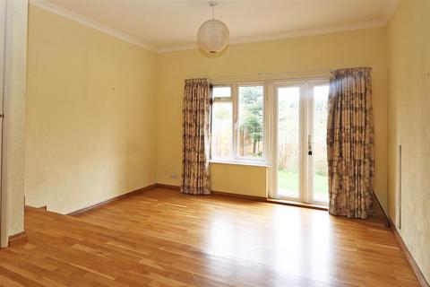 2 bedroom end of terrace house for sale, Whitmead Close, South Croydon