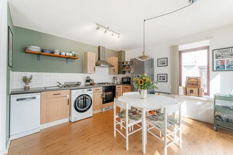 4 Eden Way, London, E3 2JD