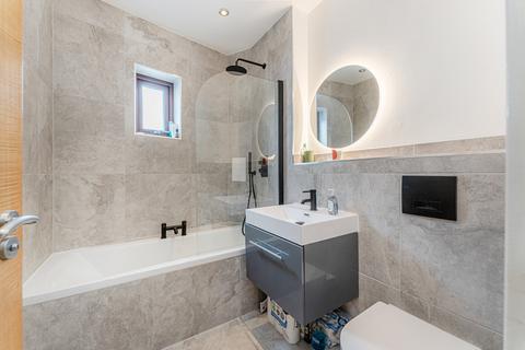 4 Eden Way, London, E3 2JD