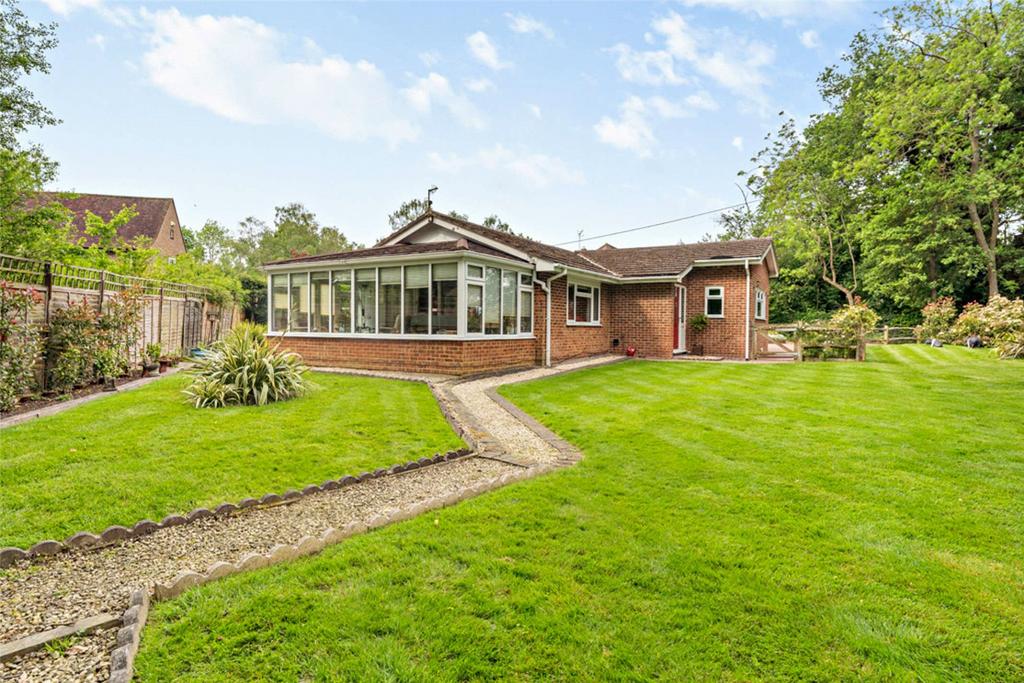Riding Lane, Hildenborough... 4 bed detached house for sale £1,250,000