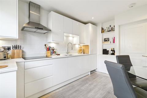 3 bedroom apartment for sale, Rosebury Road, Fulham, London, SW6