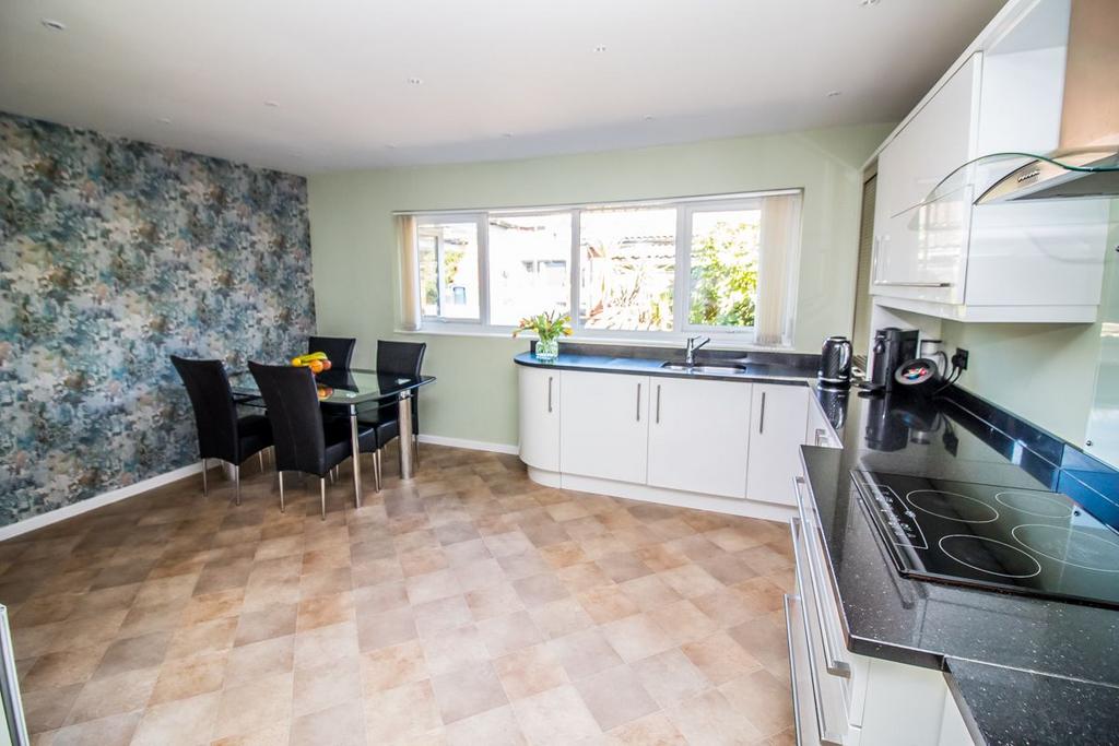 Kitchen pic 3