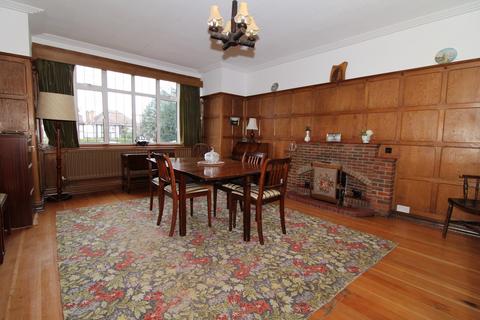 4 bedroom detached house for sale, Mays Hill Road, Bromley, BR2