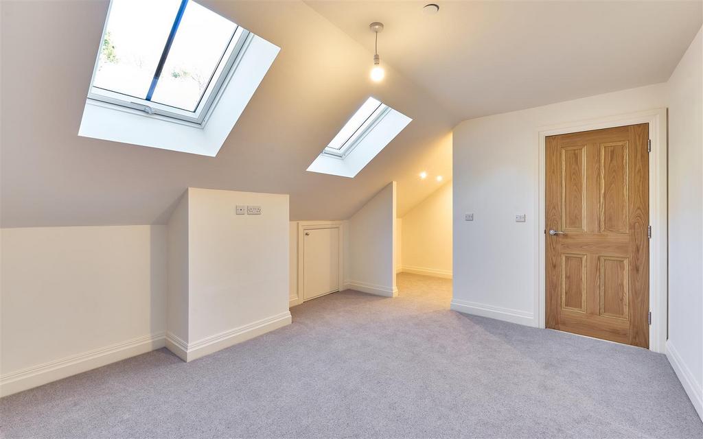 Bedroom 5 with dressing area