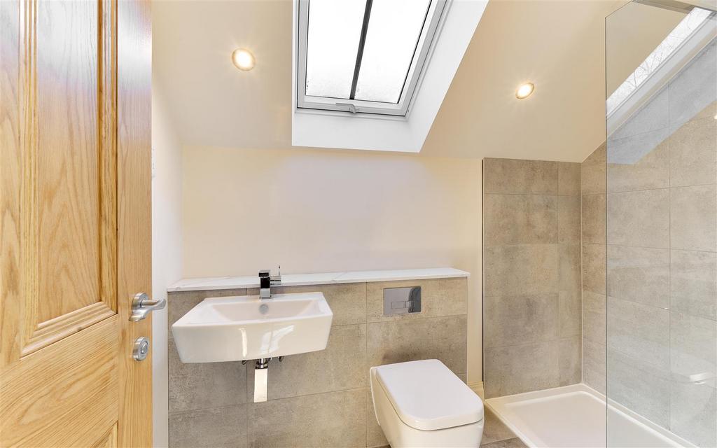Top floor shower room