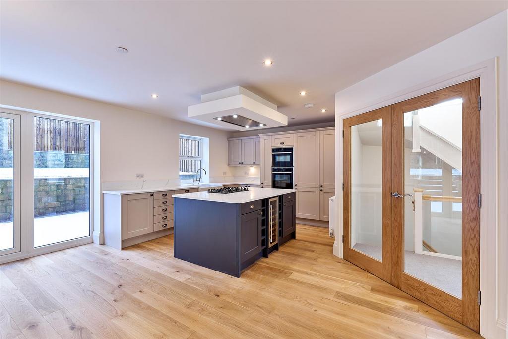 Dining kitchen