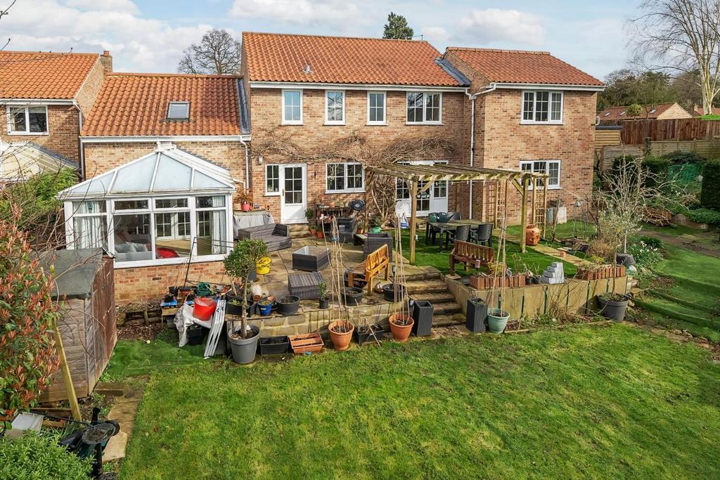 Glebe Meadow, Sharow, Ripon 4 bed link detached house for sale £529,950