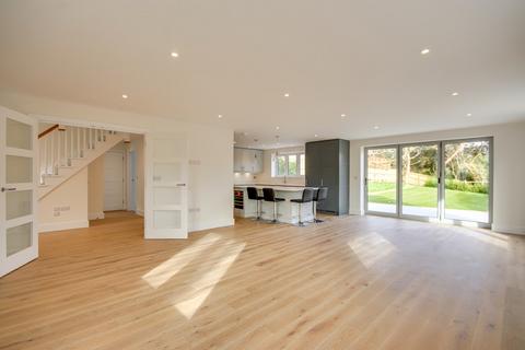 5 bedroom detached house for sale - Barnes Lane, Milford on Sea, Lymington, SO41