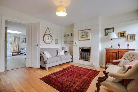4 Ambleside Road, Lymington, SO41 3QS