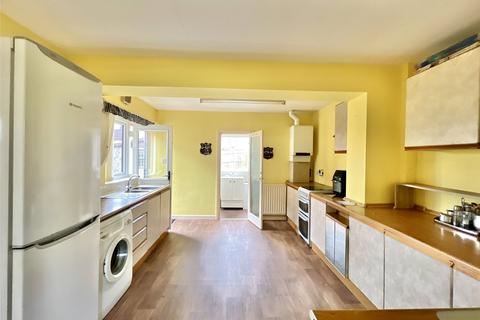 7 Burnside, Gateshead, NE10 9UY