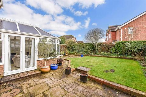 4 bedroom detached house for sale - Palmers Field Avenue, Chichester