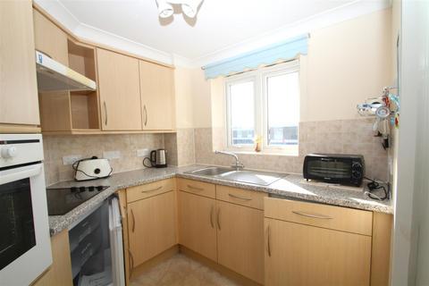 2 bedroom apartment for sale, Worthing Road, East Preston