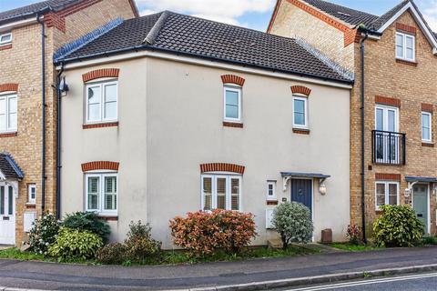 3 bedroom terraced house for sale, Baxendale Road, Chichester