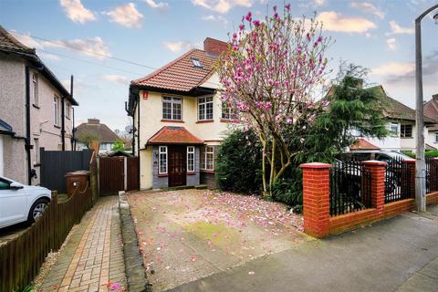 3 bedroom semi-detached house to rent - Inks Green, Chingford