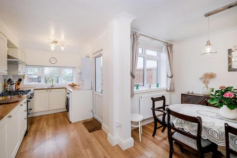4 bedroom house for sale, Hall Lane, Chingford