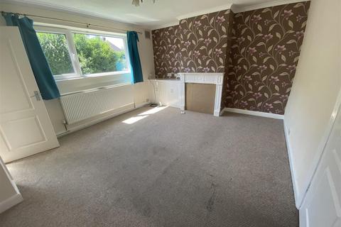 2 bedroom semi-detached house for sale - Pembroke Road, Northampton NN5