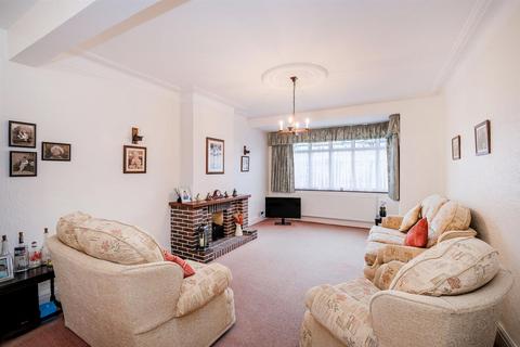 3 bedroom house for sale, Hall Lane, Chingford