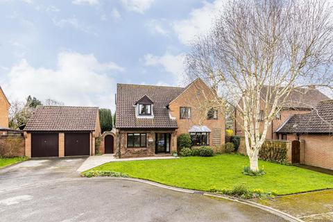 4 bedroom detached house for sale - Church Side, Farnsfield NG22