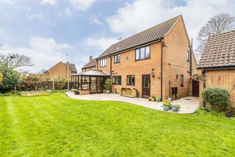 4 bedroom detached house for sale - Church Side, Farnsfield NG22