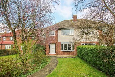 3 bedroom semi-detached house for sale, Brentwood Road, Herongate, Brentwood