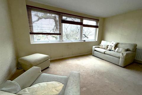 1 bedroom flat for sale, Bracken Hill Close, Bromley