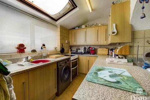 3 bedroom cottage for sale, The Tufts, Lydney