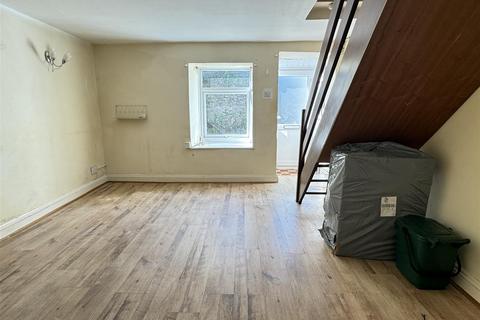 47 Ledrah Road, St Austell, PL25 5HG