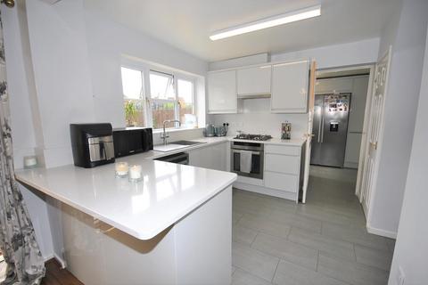 2 Avebury Way, Northampton, NN4 0QD