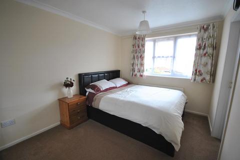 2 Avebury Way, Northampton, NN4 0QD