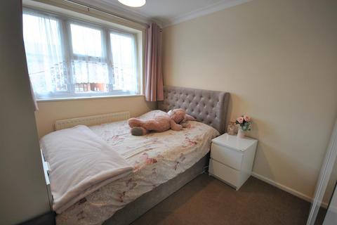 2 Avebury Way, Northampton, NN4 0QD