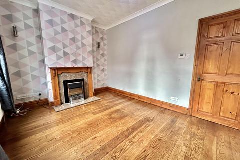 2 bedroom terraced house for sale, New Street, Kippax, Leeds