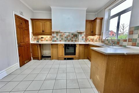 2 bedroom terraced house for sale, New Street, Kippax, Leeds