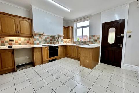 2 bedroom terraced house for sale, New Street, Kippax, Leeds