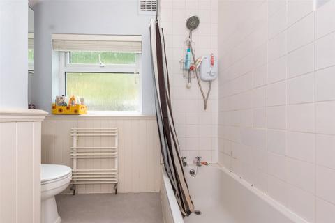 16 Bailey Road, Westcott, Dorking, RH4 3QS
