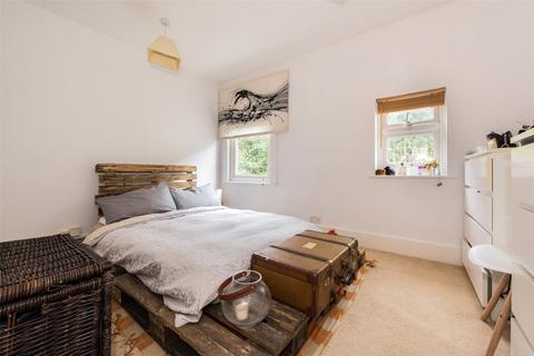 16 Bailey Road, Westcott, Dorking, RH4 3QS