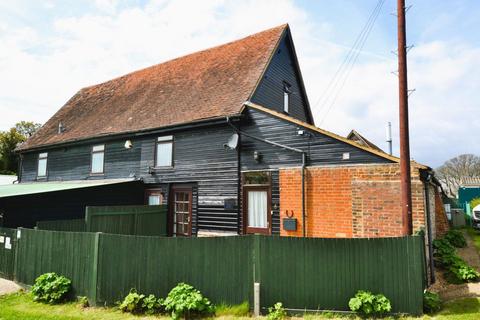 2 bedroom barn conversion to rent, Welwyn, Hertfordshire